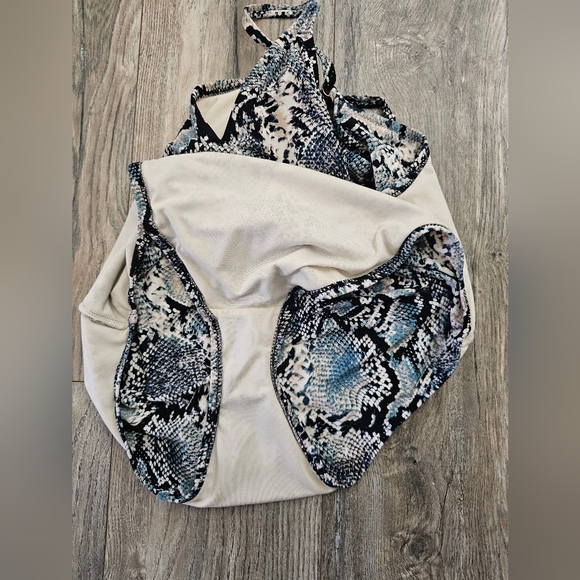 SHADE & Shore One piece Snake skin swimsuit - Picture 3 of 3